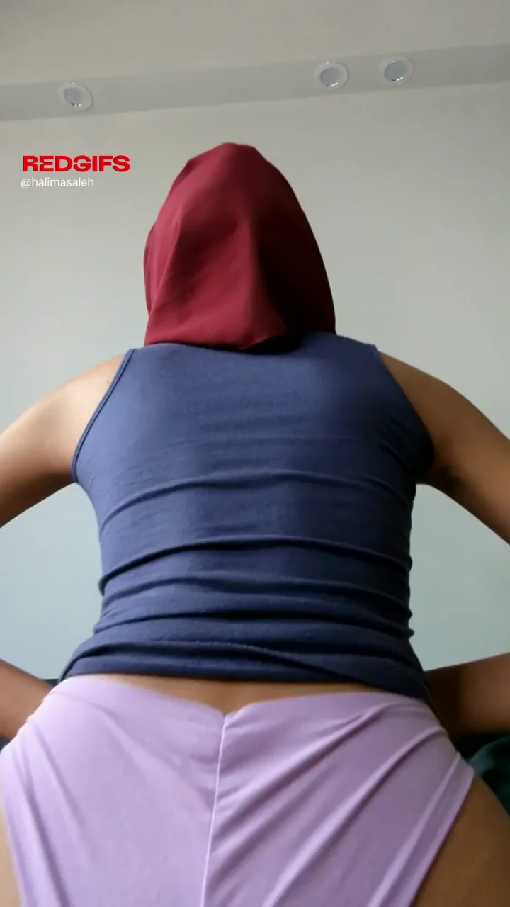 Just curious, would you let a muslim sister who's ovulating sit on your cock?