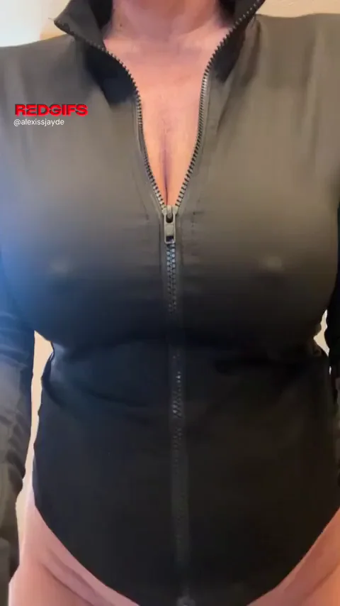 These girls can’t be contained