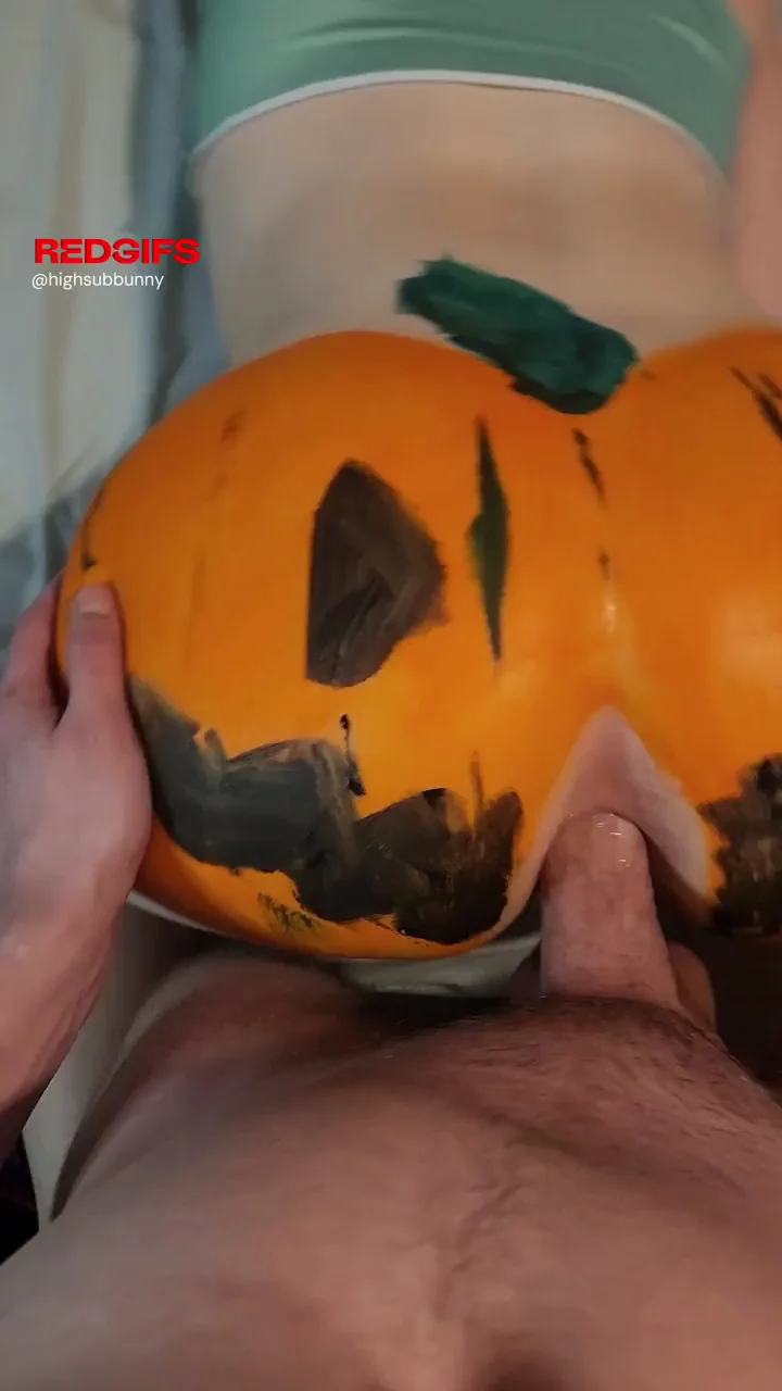 How are you celebrating halloween this year~ hopefully by reaching new lengths of pleasure~