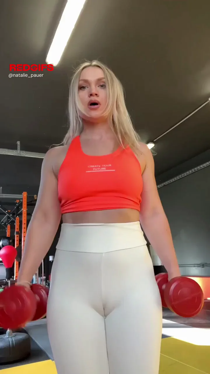 Does my camel toe look tempting?