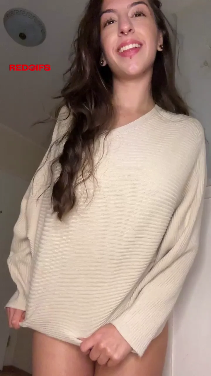 Slowly Teasing My Juicy Surprise Tits & Bushy Pussy 😏🍑