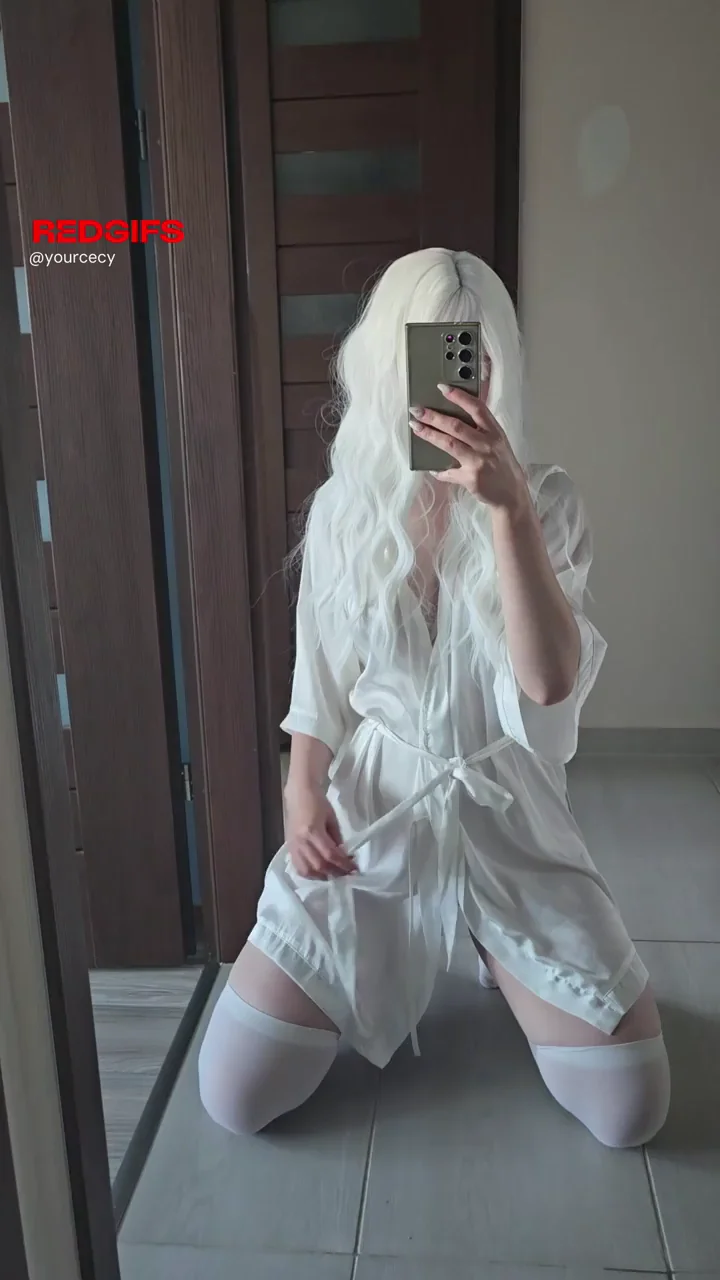 Innocent Alt Babe's Teasing Petite Body 😈💦