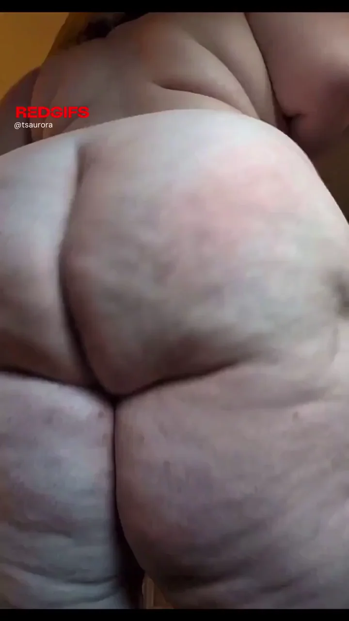 Hi 👋 just your average superchub tgirls girl here 👉👈🥺
