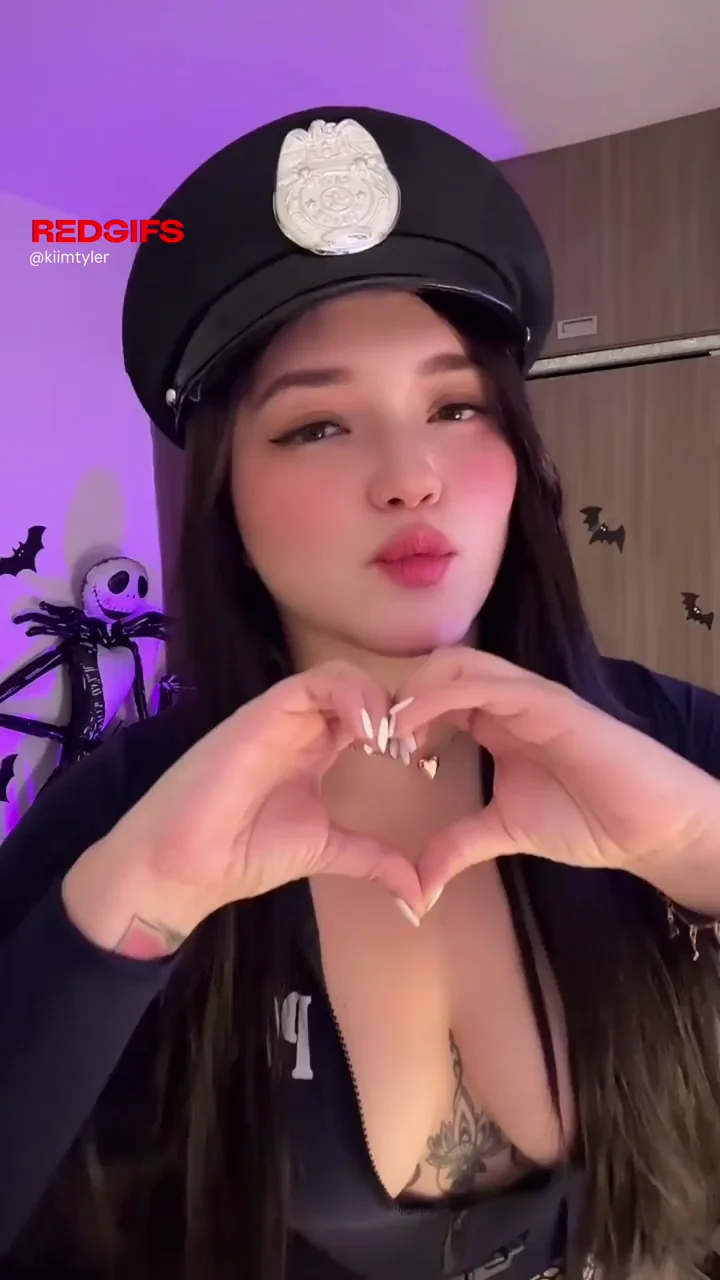🔥 Sexy Latina Cop Babe Making Hearts with Her Massive Tits 💋👮‍♀️