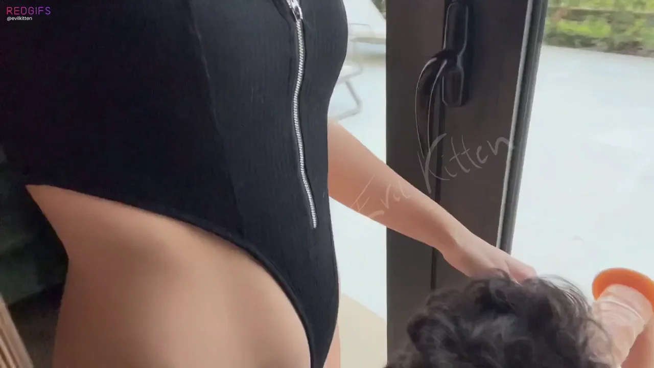Your nose has to touch the glass!