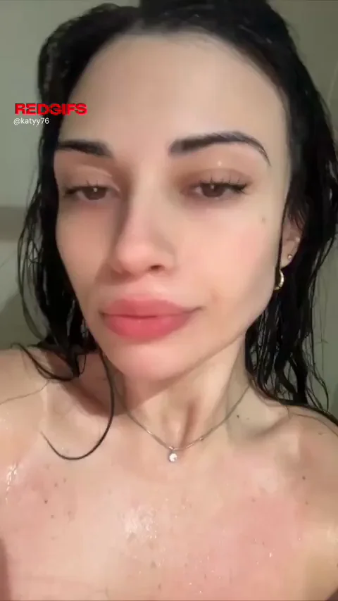 Dripping Wet Slut Shows Off Her Perky Tits in Steamy Shower Tease