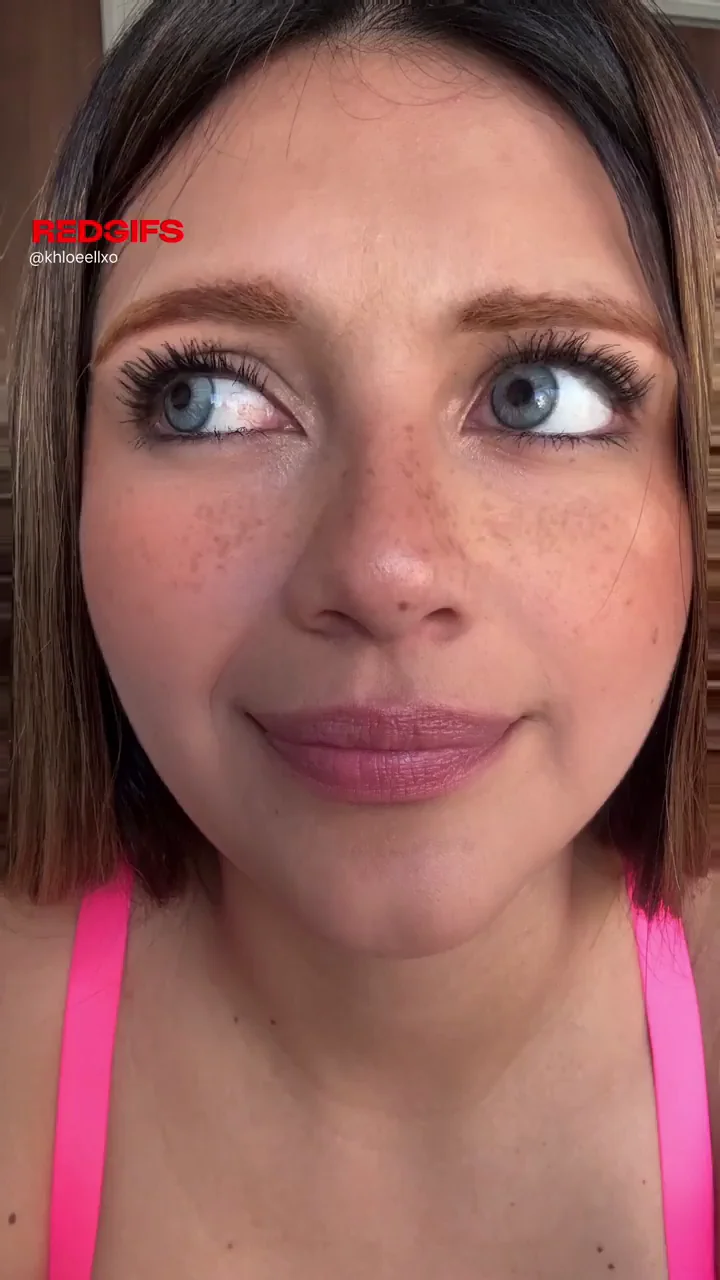 Wifey Won't Gulp? Let This Petite Slut Swallow Your Load! 😈💦