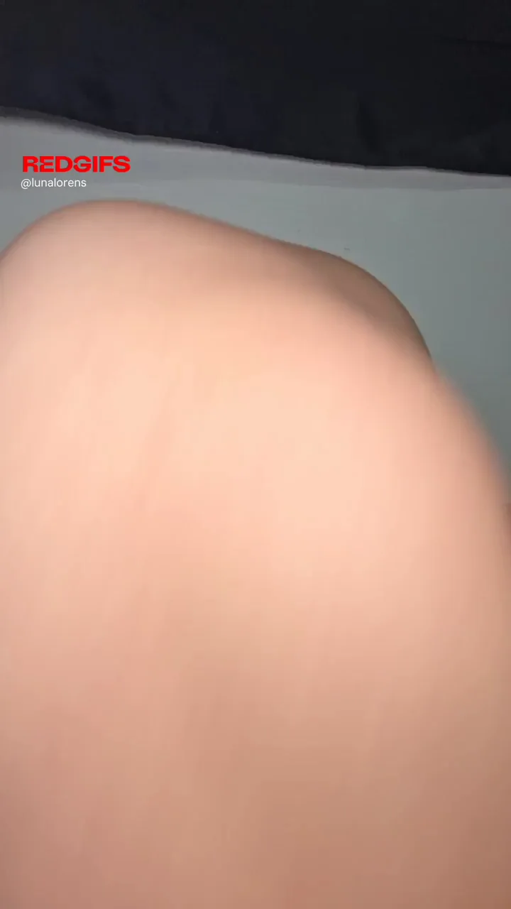Lick my armpit then go down