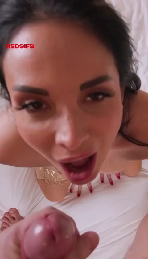 Slut MILF POV