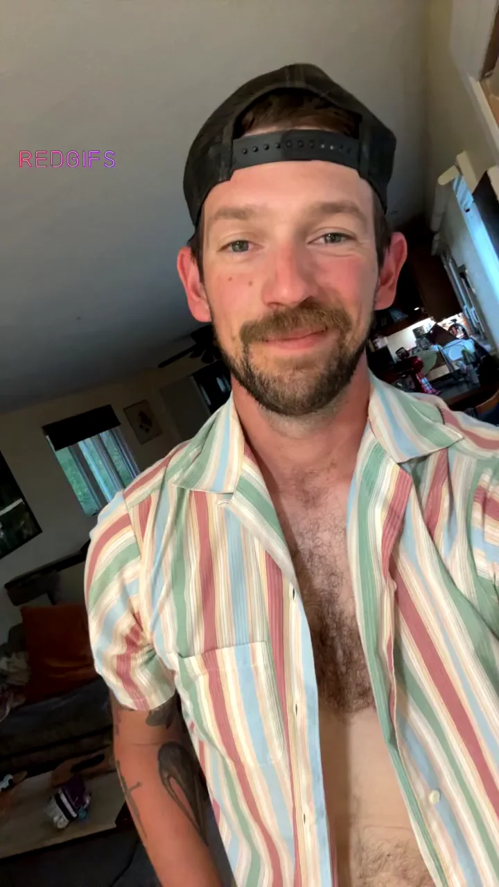 🌧️ Suckin' Daddy's Fat Cock While Rain Pours Outside 😛💦