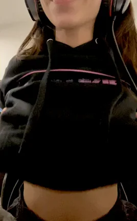 Study Break Titty Drop: Massive Jugs Bounce Free from Hoodie Tease
