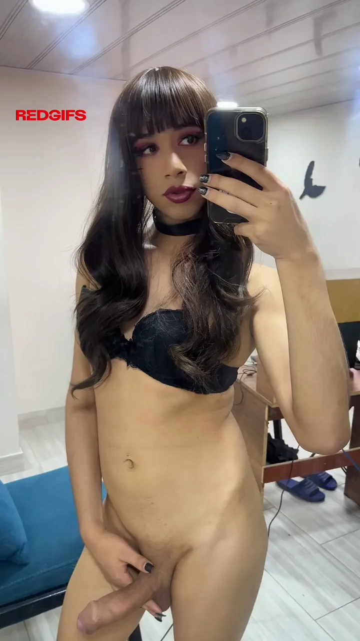 Perfect 10 Trap with Beer Can Thick Cock 🍻🍆💦