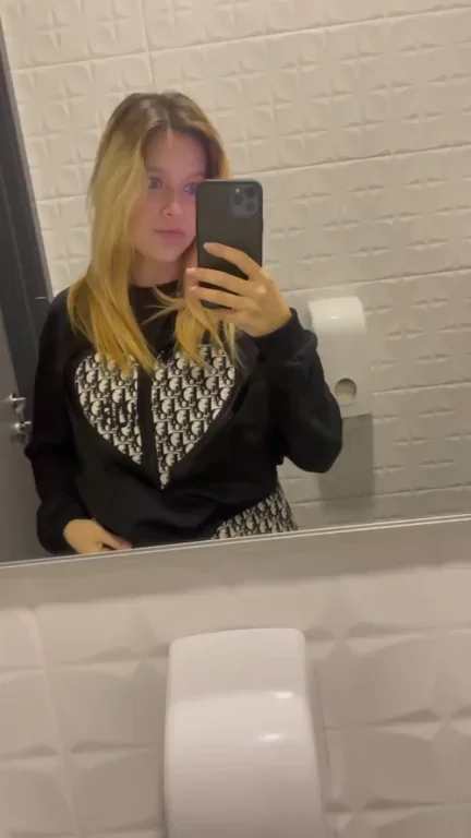 Beb if you want organic milk in your coffee just come to the restroom, I am waiting for you ?