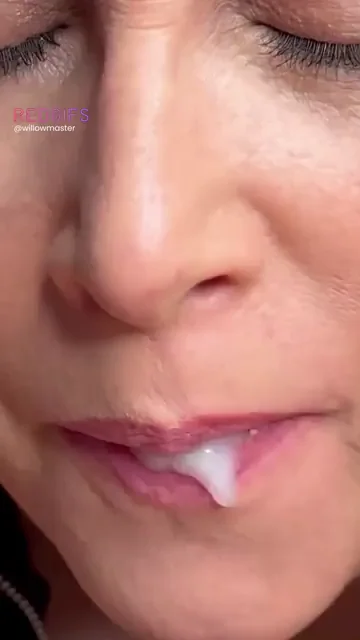 MILFs are expert at extracting your load