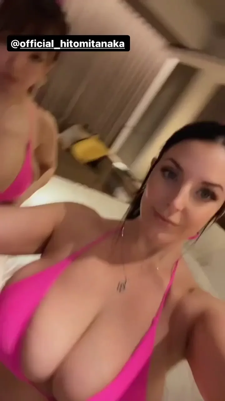 Strokebuds' Estrogen Boobies 🍈🍈 Bouncing in Pink Bikinis - Just Man Tits? 😏