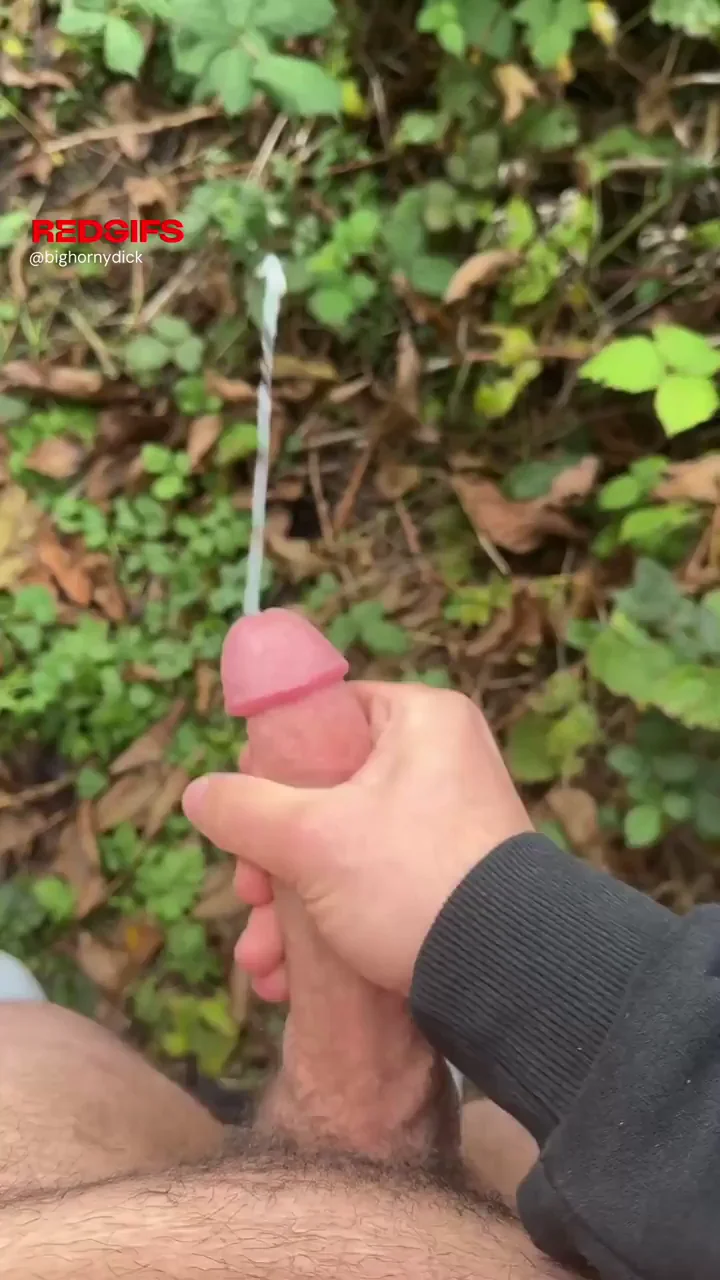 Jerking a big NUT out my Dick