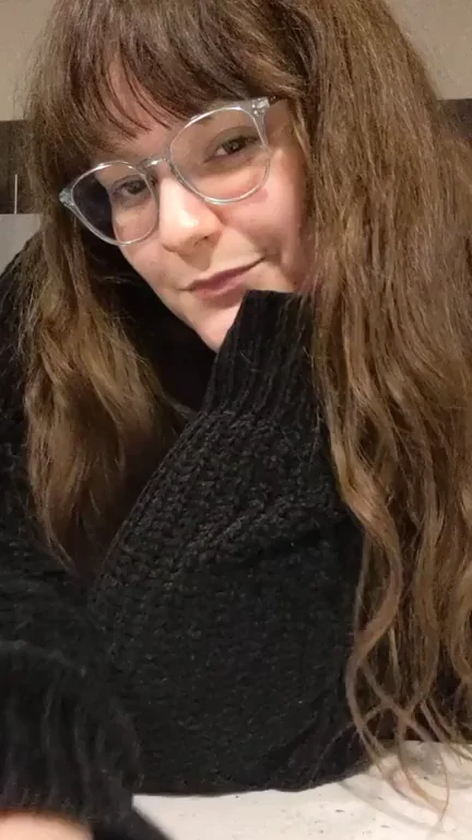 Shaking My Saggy Little Tits Just for You 😈🍈🍈