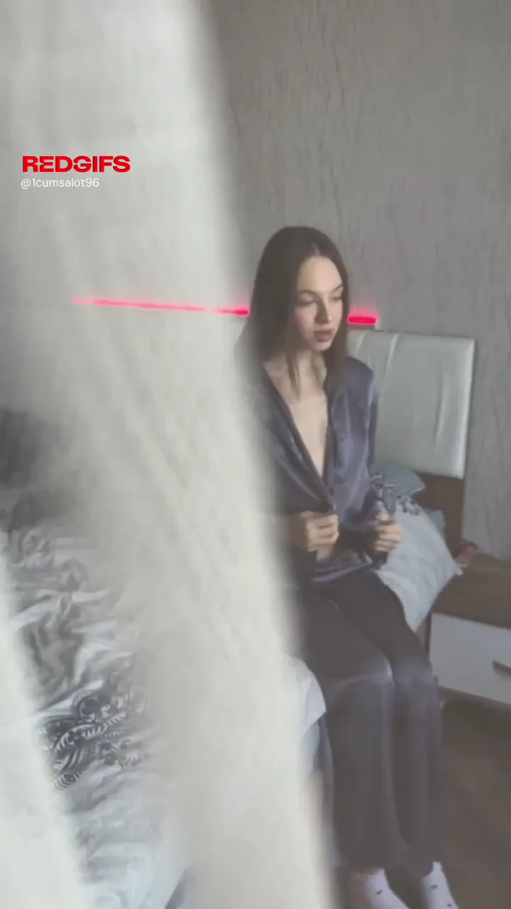 Petite RedSlips Tease: Big-Titted Teen Drops Robe for Bedtime Reveal