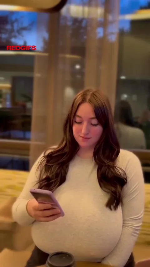 Wonder who she is texting