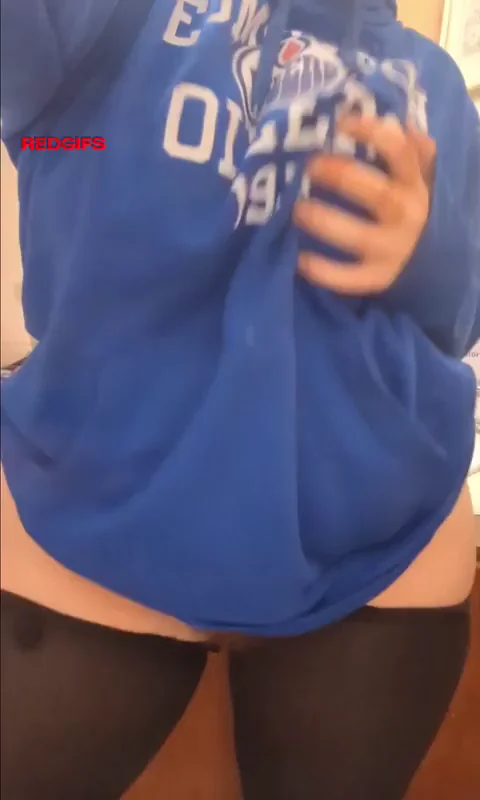 PAWG MILF Teases Hairy Pussy & Tits on Countertop 🔥👍👎