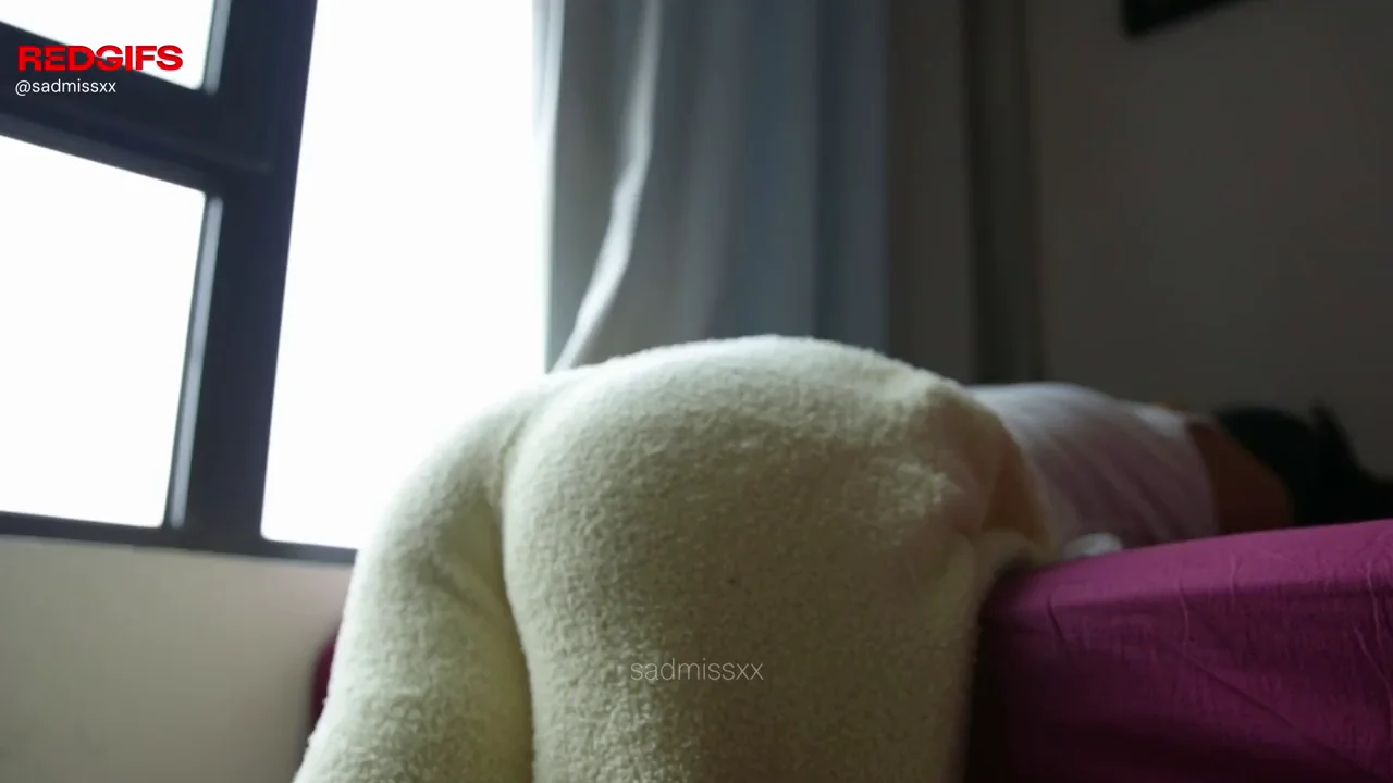 Ancestral Quickie: Petite Asian Ass Takes Massive White Cock in Under a Minute