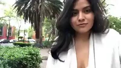 🔥 Sexy NRI Desi Babe Flashing Juicy Tits in Public 🌳💦