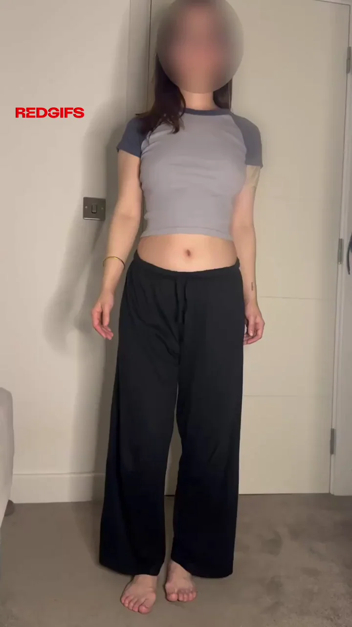 Asian Hottie Waiting Bare for Your All-Night Dick Pounding ;)