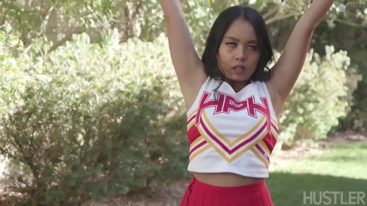 Asian Cheerleaders'