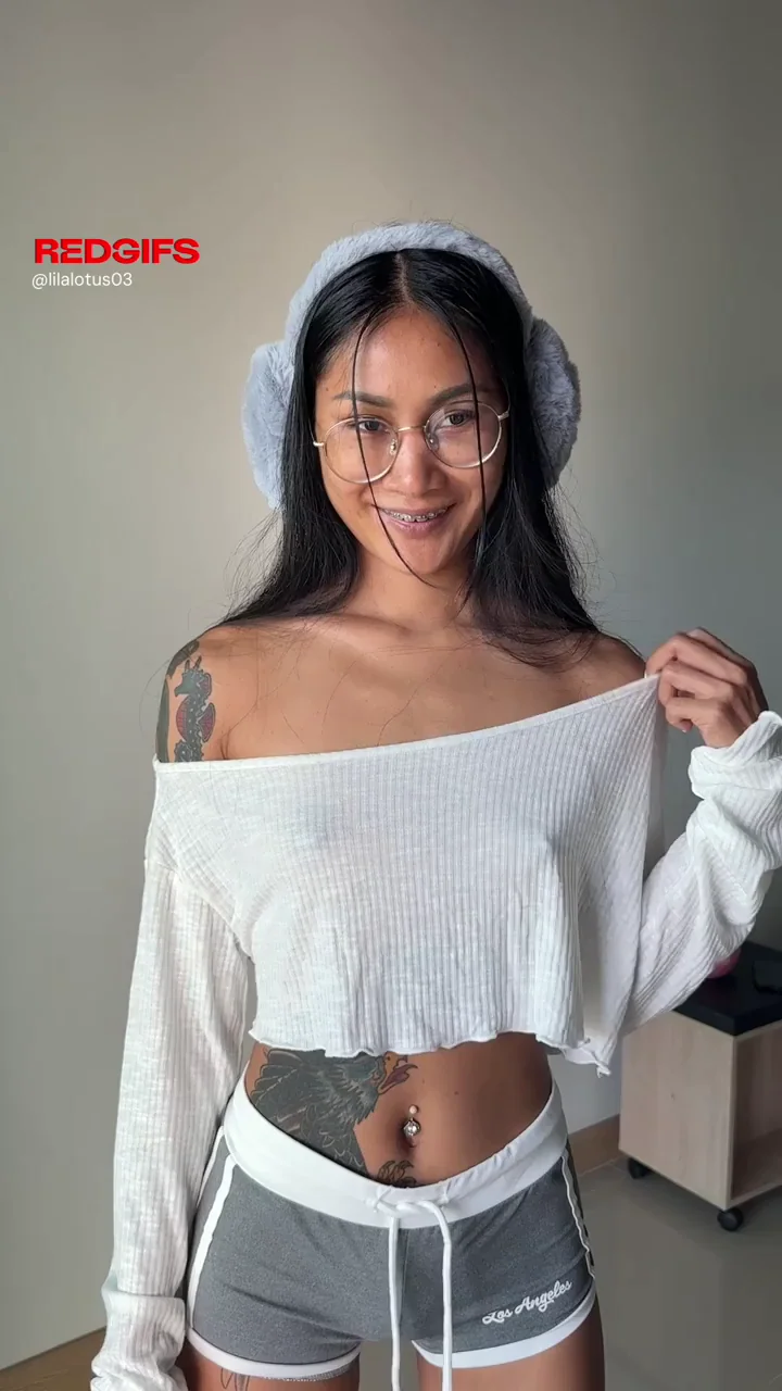 I wanna lick your cum off my braces, can you help me out like that?