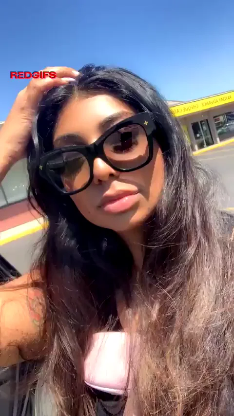 Too Pretty to Deny This Brown Hottie's Tease