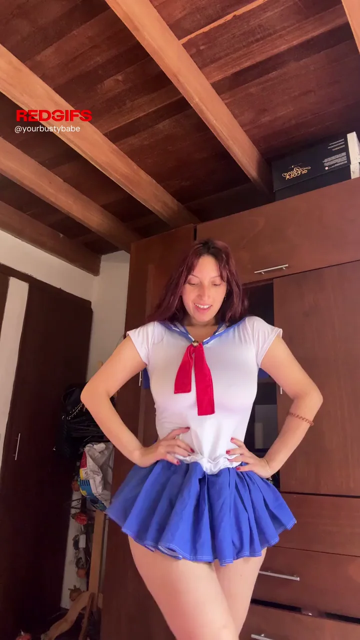 How do my D cups look on 5’4 body