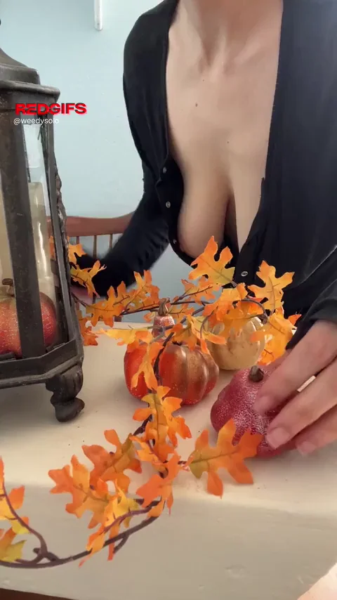 Last-Minute Halloween Tit Tease Decorating