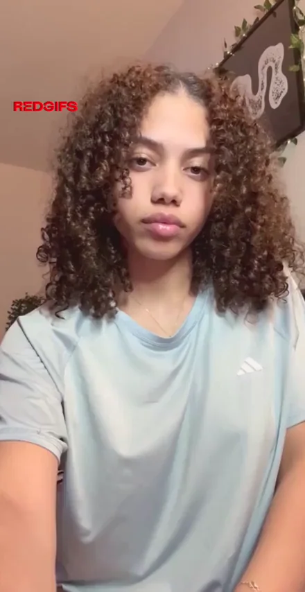 Ebony Teen Tease: Lifting Shirt for Perky Tits Flash