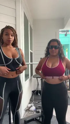Little show for the neighbors during our workout ? (OC)