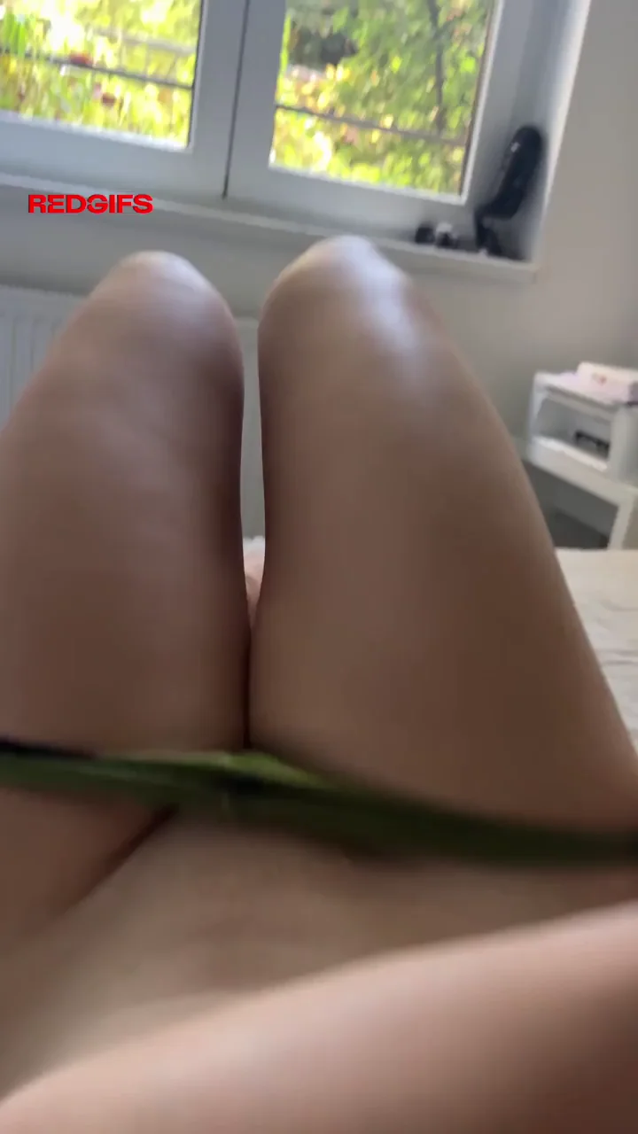 POV: Craving This Juicy Teen Pussy View? 😈💦