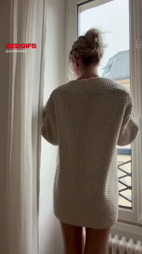 A little back and booty in Paris