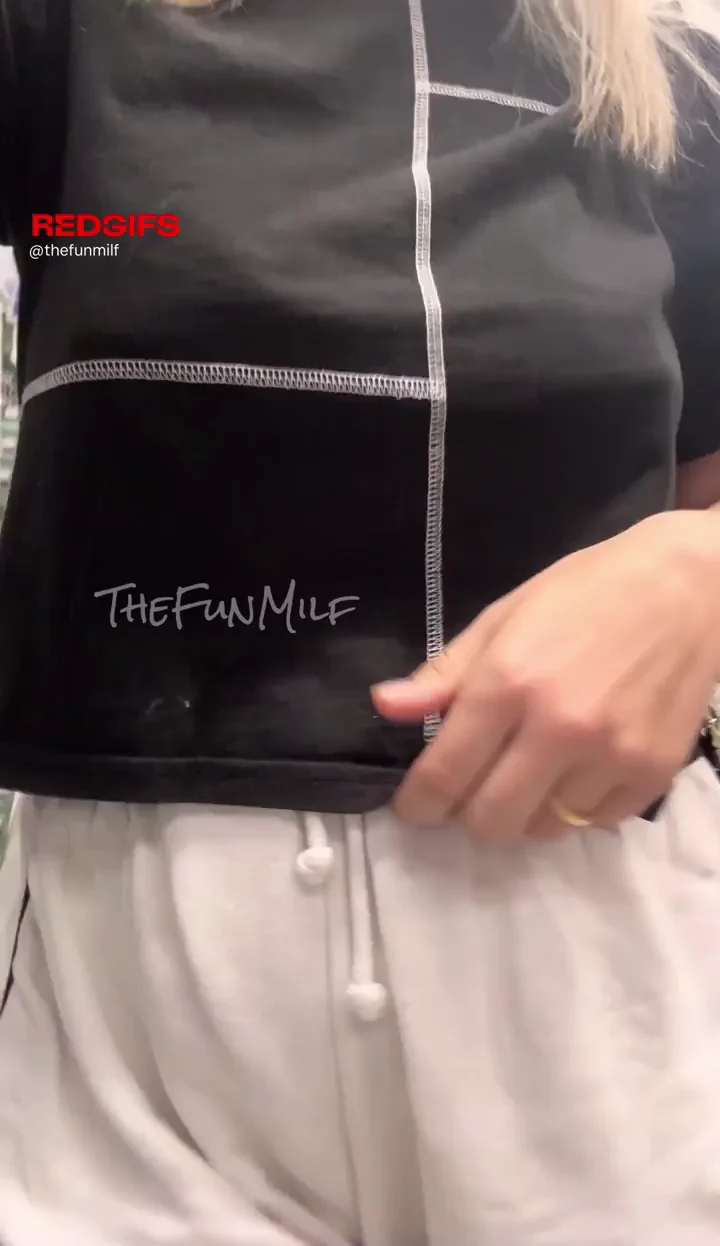 FunMILF Flashes Her Juicy Tits in Public Store 😈🍈🍈