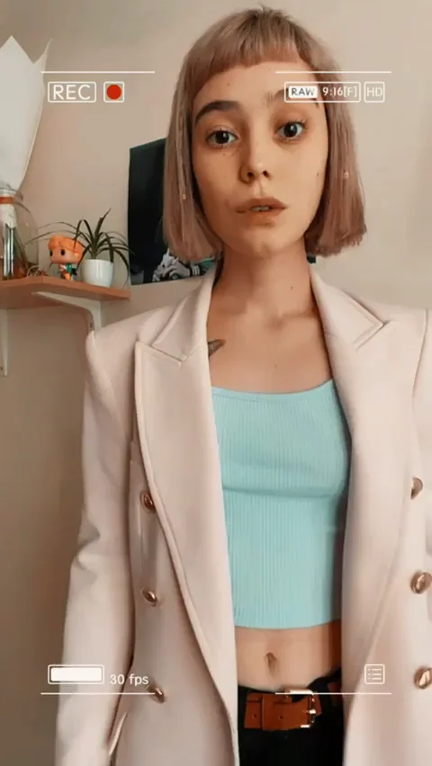 The doll that tells you the news