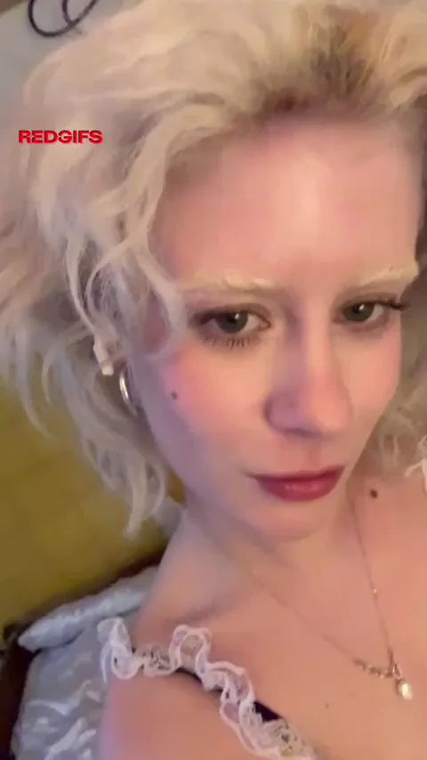 wanna try cheerleader’s pussy?