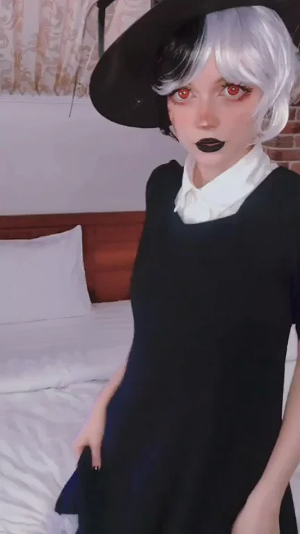 Witchy Cam Slut's Wand Hunt: Pale Tiny Waist Tease in Lace & Stockings
