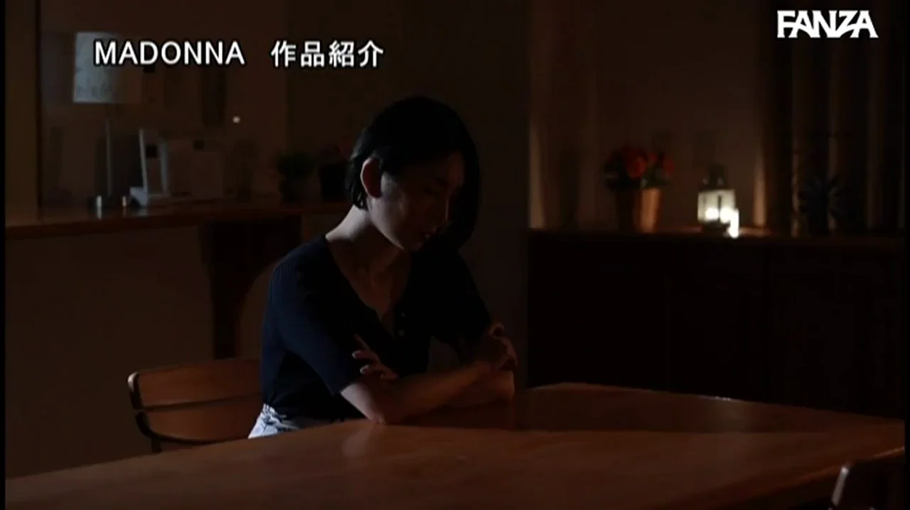 Open-season on Maihara's Mom! ~ JUQ-160 (From r/HijiriMaihara)