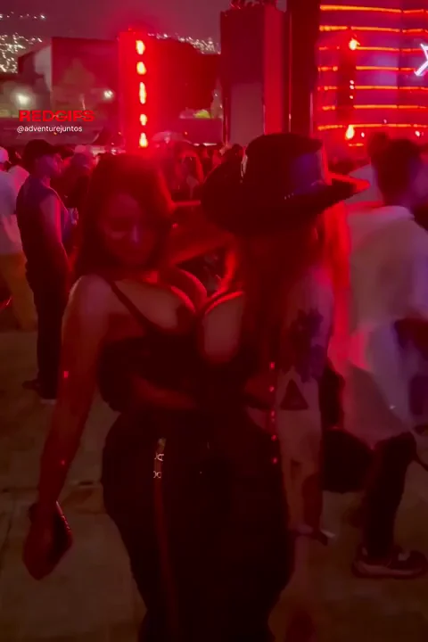 Festival Sluts Flashing Massive Tits 😈🔥🍈🍈