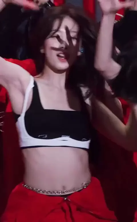 🔥 Kazuha LE SSERAFIM Kpop Tease Dance 💦