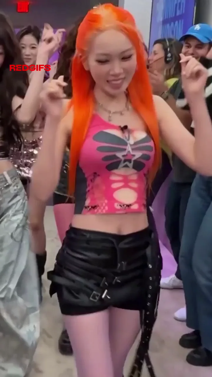 LE SSERAFIM - Chaewon