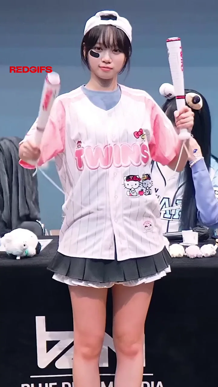 LE SSERAFIM - Chaewon