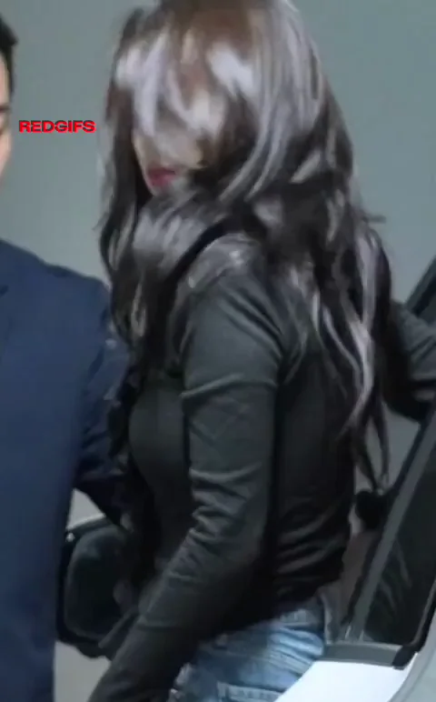 IU's Sexy Kpop Tease 😍🔥