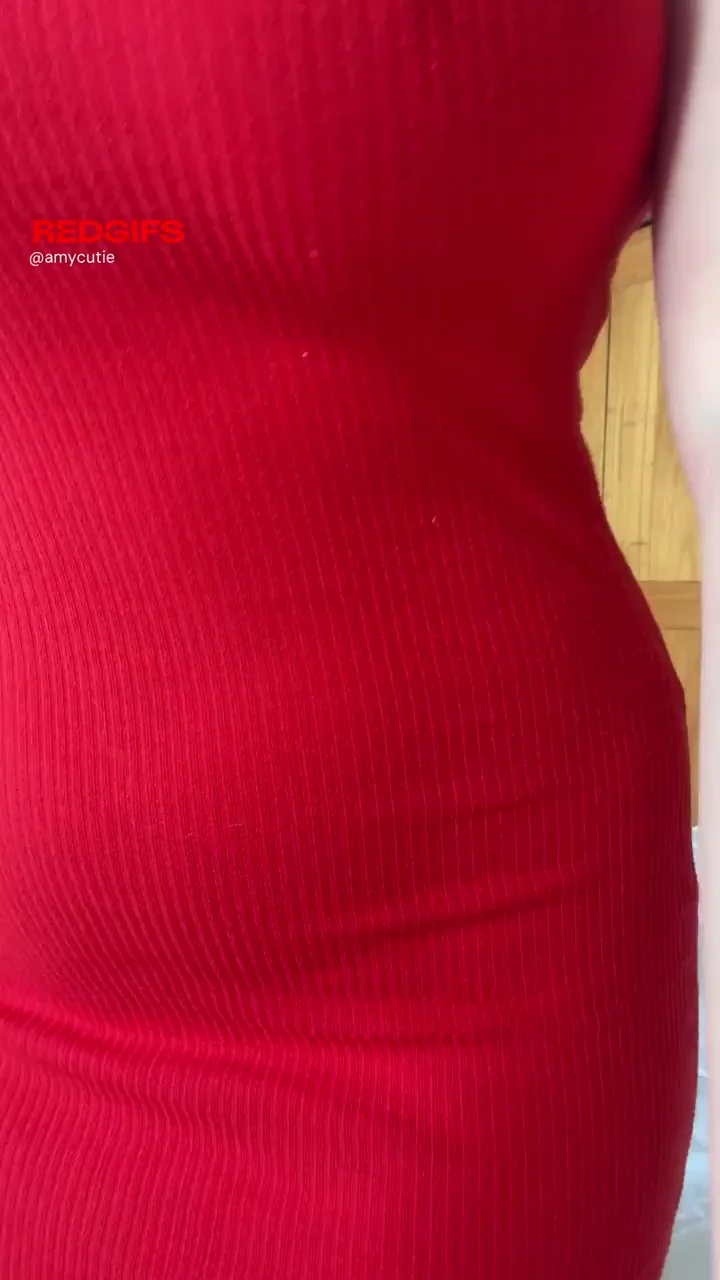 this body would go crazy in missionary papi so watch me strip
