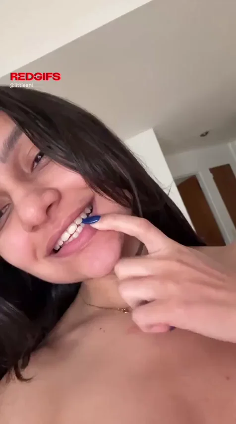 Would u wreck a latina petite like me