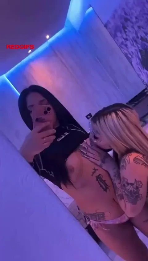 Nipples Throbbing, Lesbo Sluts Misbehaving 😈👅💦