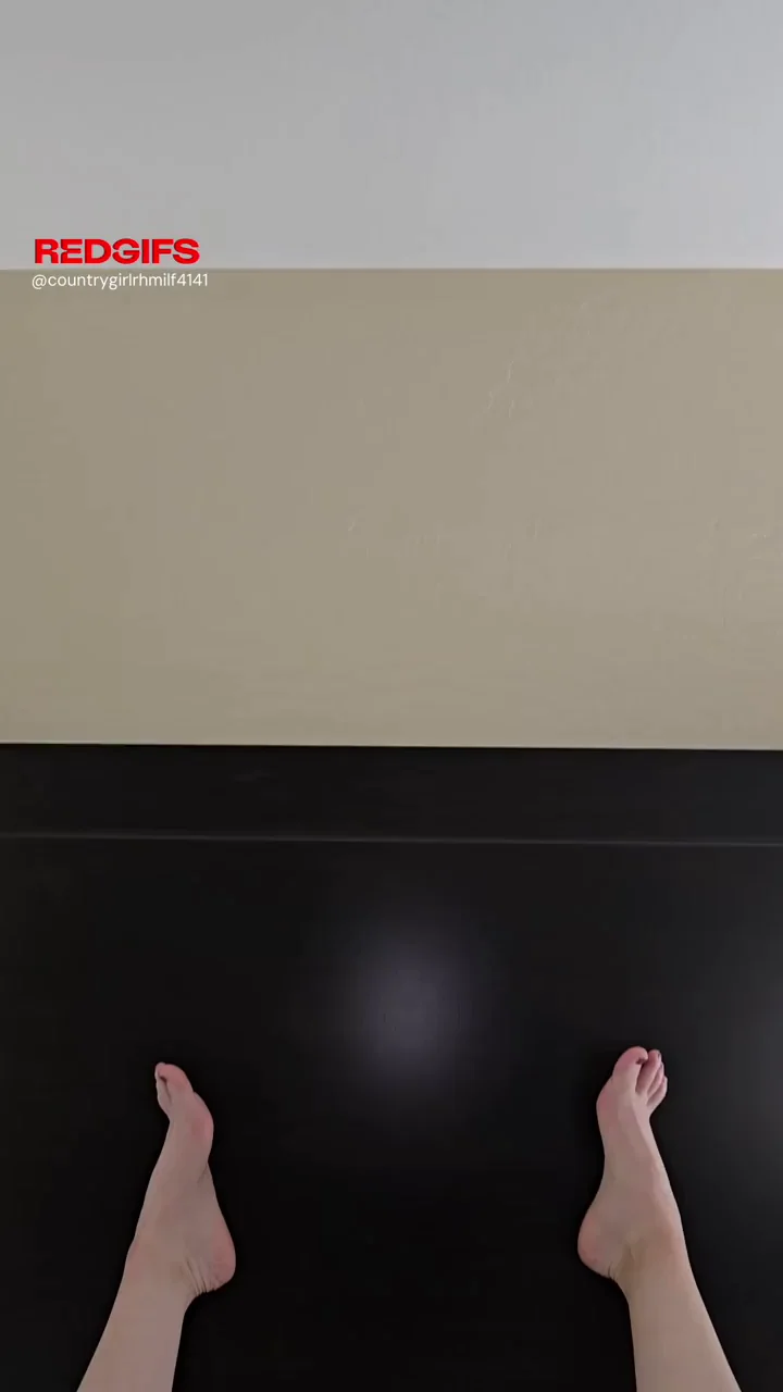 🔥 Let Me Finger My Juicy MILF Pussy Before You Fuck Me 😈